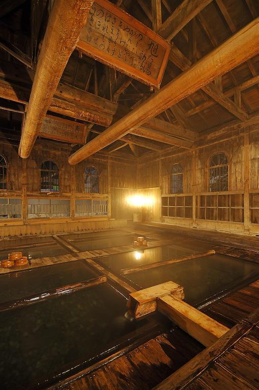 Отель Houshi Onsen Chojukan Минаками Экстерьер фото