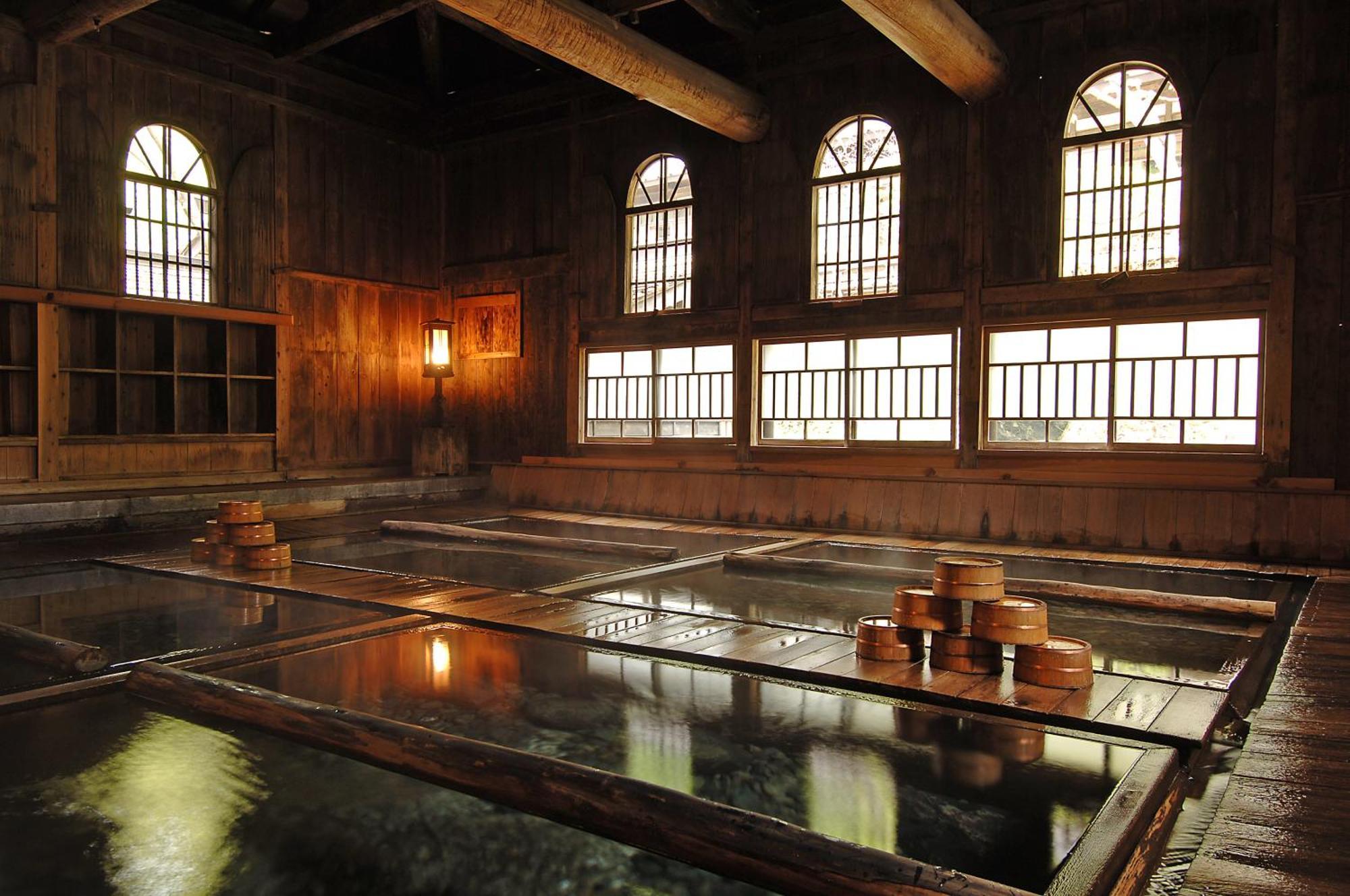 Отель Houshi Onsen Chojukan Минаками Экстерьер фото