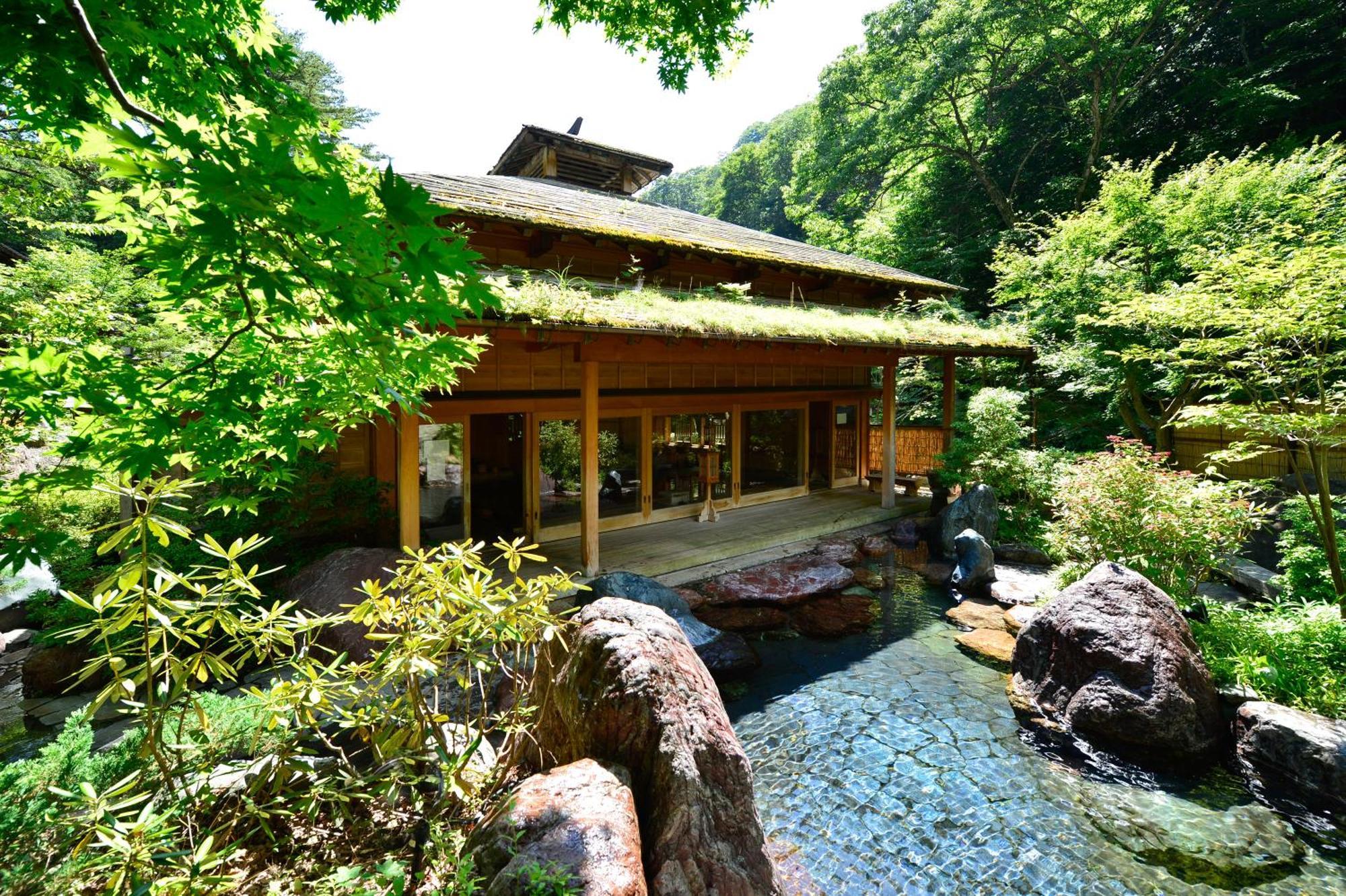 Отель Houshi Onsen Chojukan Минаками Экстерьер фото