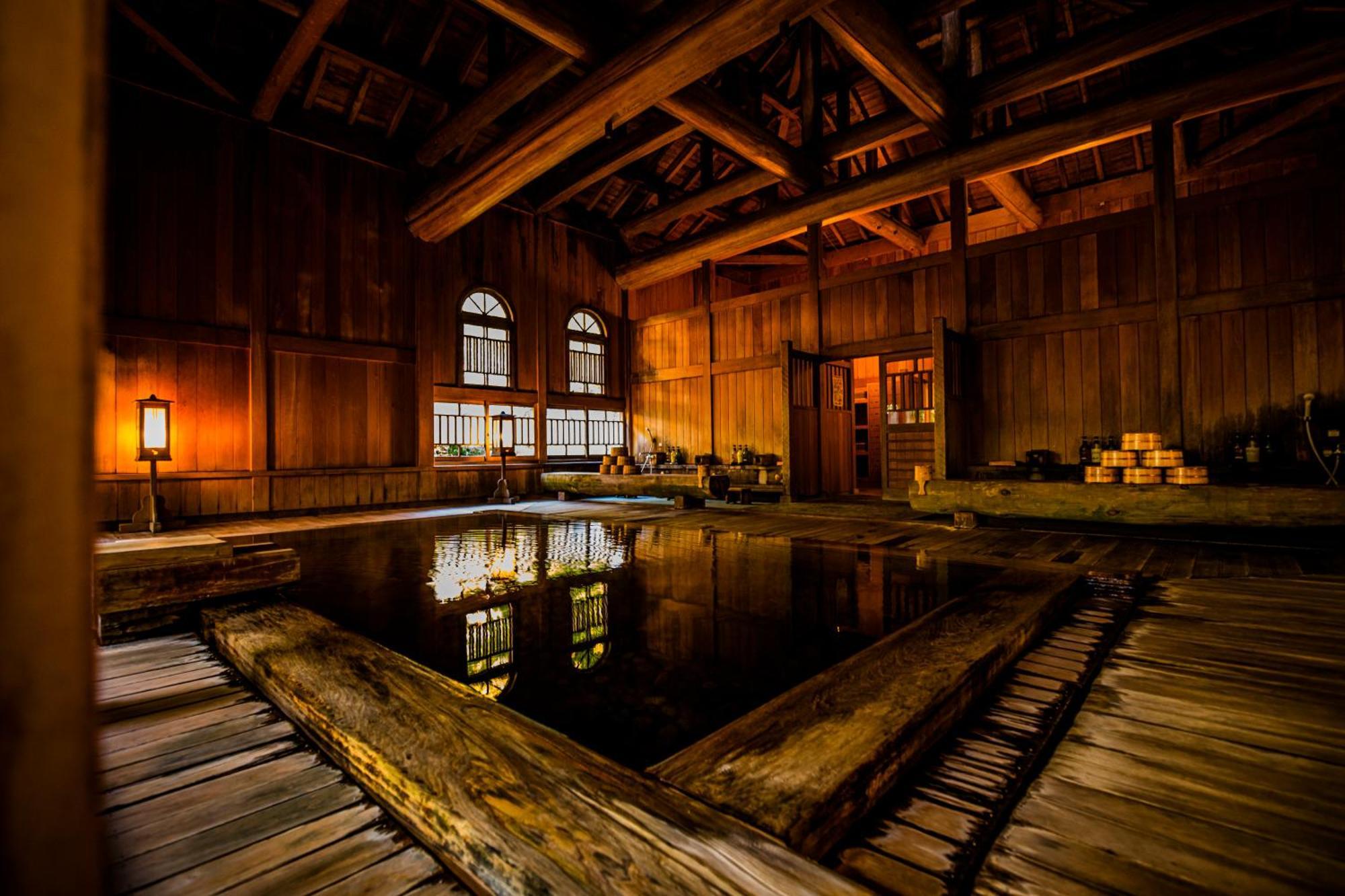 Отель Houshi Onsen Chojukan Минаками Экстерьер фото